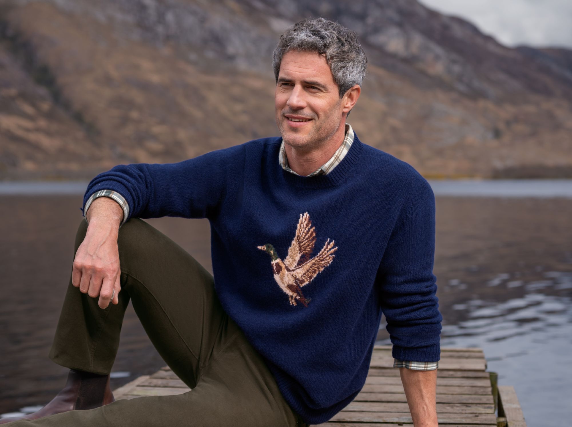 Men's Lambswool Graphic Crew Neck