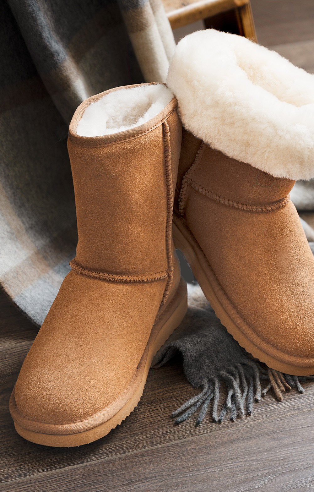 ladies sheepskin boots