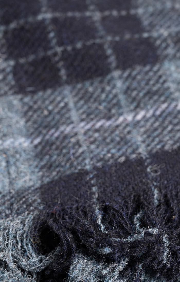 thumbnail image 2 of Harris Tweed Pure Wool Fringed Scarf – 60x150cm – Unisex – Made In UK 2 of 6
