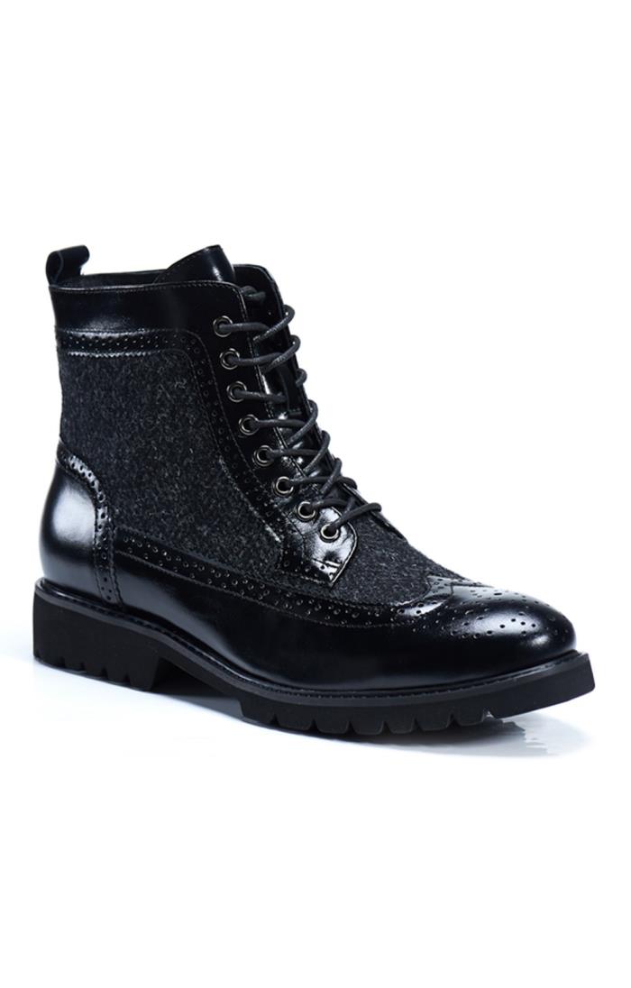 Huntress boots sale hotsell