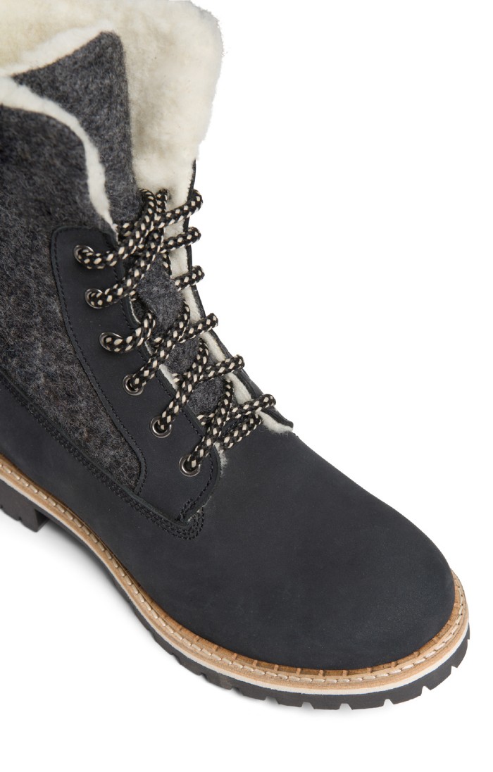 Ladies Felt Trim Wool Lined Boots Black House of Bruar