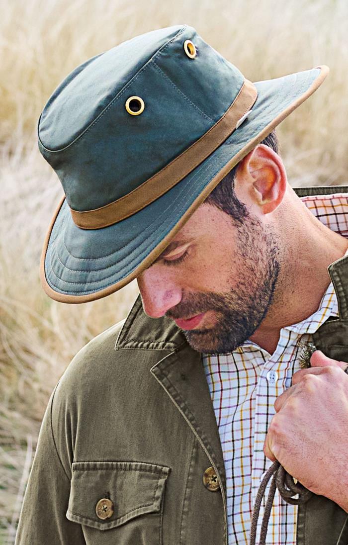 Oiled cotton hat top