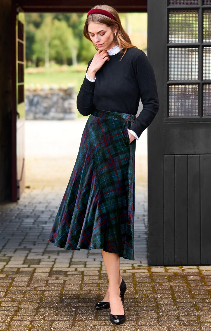 Ladies Bias Cut Velvet Swing Skirt