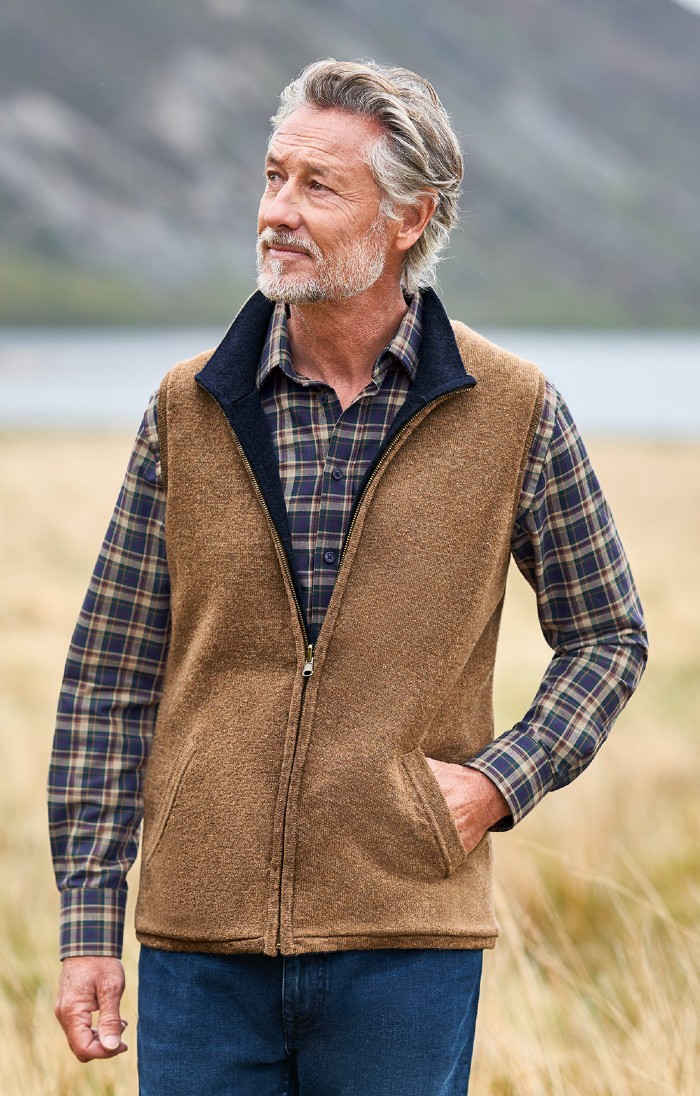 Men s Lambswool Jumpers Cardigans House of Bruar