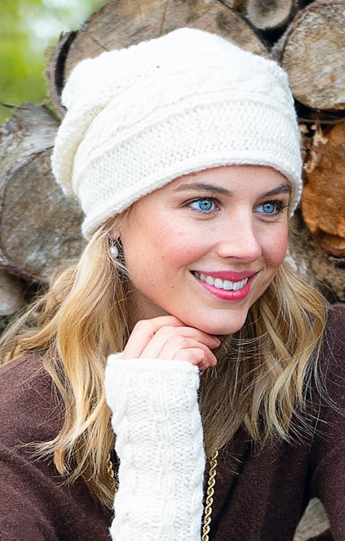 Ladies Aran Baggy Beanie - Cream