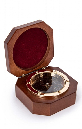 Captain's Cabin Compass Captain's Cabin Compass