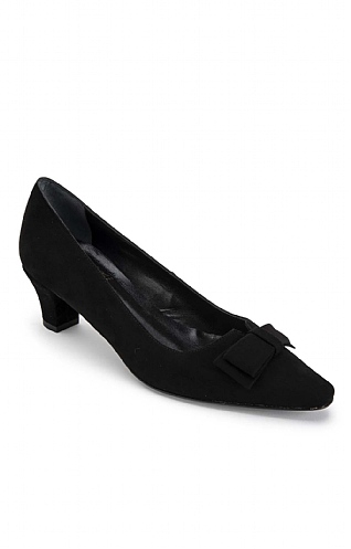 Suede Heeled Shoe with Bow