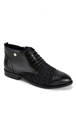 Barra Shoe