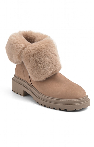 House Of Bruar Ladies Strap Around Sheepskin Boots, Tan Suede