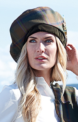 Velvet Trim Plaid Beret