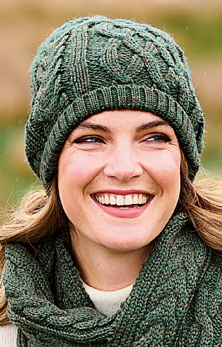 House Of Bruar Ladies Pure New Wool Aran Beanie
