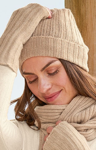 House Of Bruar Cashmere Rib Beanie, Oat