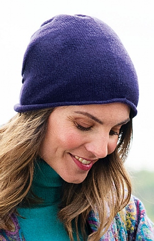 House of Bruar Gauzy Cashmere Beanie - Blackberry purple, Blackberry