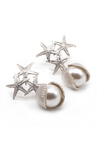 Dainty London Queen Naida Earrings