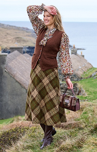 House of Bruar Harris Tweed Bias Skirt, Chestnut Tartan