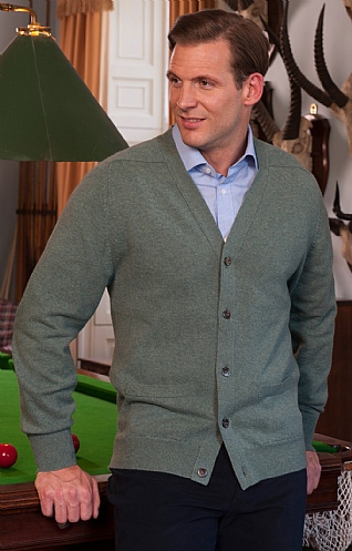 Barrie 3 ply Cashmere V Neck Cardigan