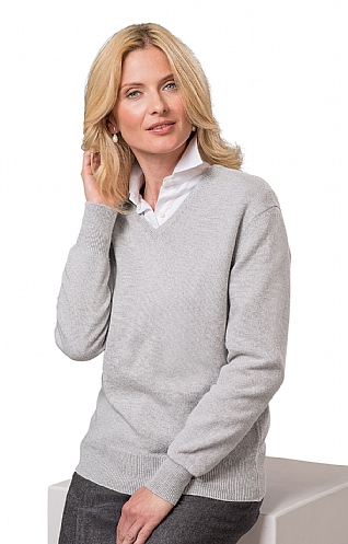 Barrie 3 Ply Cashmere V Neck