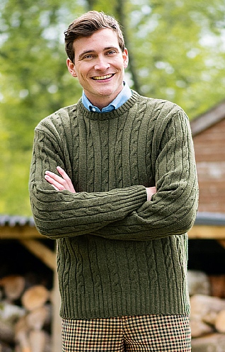 Lambswool Cable Crew Neck